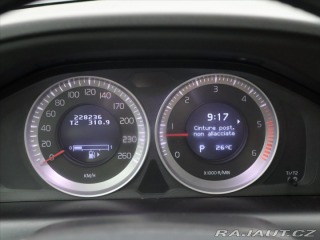 Volvo XC60 2,4 D3 120kW Momentum AWD 2011