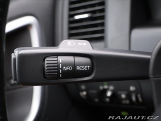 Volvo XC60 2,4 D3 120kW Momentum AWD 2011