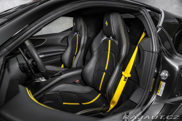 Ferrari SF90 2021