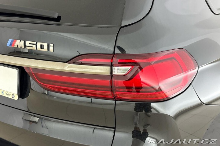BMW X7 M50i 2021