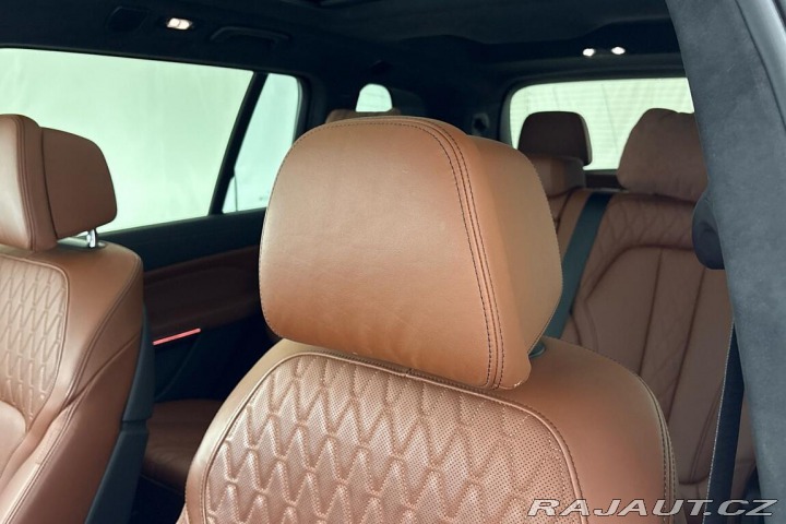 BMW X7 M50i 2021