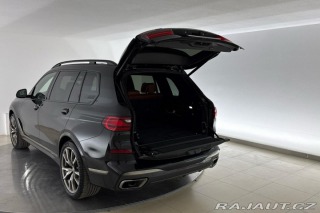 BMW X7 M50i 2021