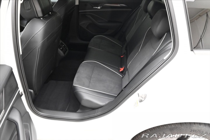 Volkswagen Passat 2,0 TDI 110 kW DSG Busine 2026
