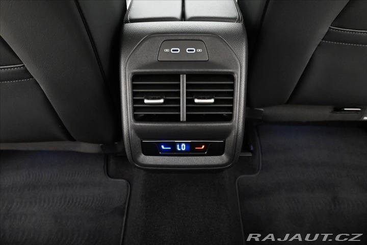 Volkswagen Passat 2,0 TDI 110 kW DSG Busine 2026
