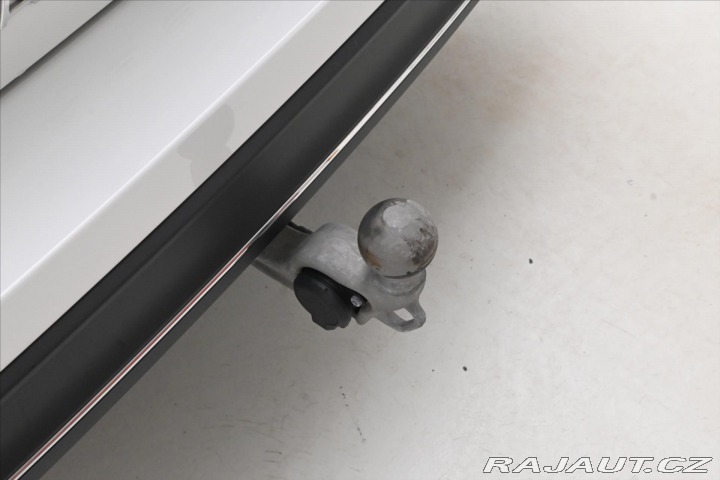 Volkswagen Passat 2,0 TDI 110 kW DSG Busine 2026