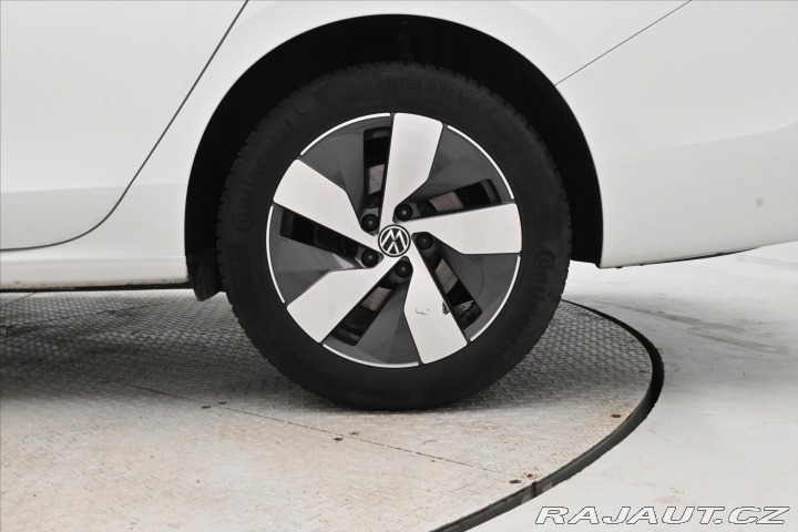 Volkswagen Passat 2,0 TDI 110 kW DSG Busine 2026