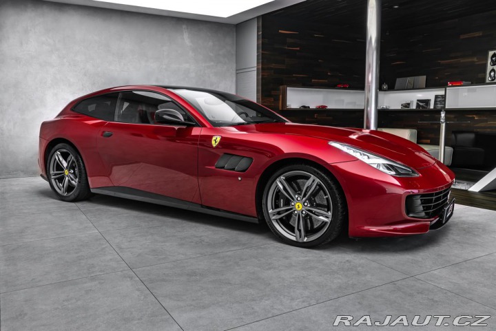 Ferrari Ostatní modely GTC4 Lusso 2018