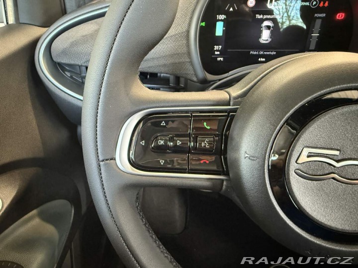 Fiat 500e Giorgio Armani Hatchback 2025