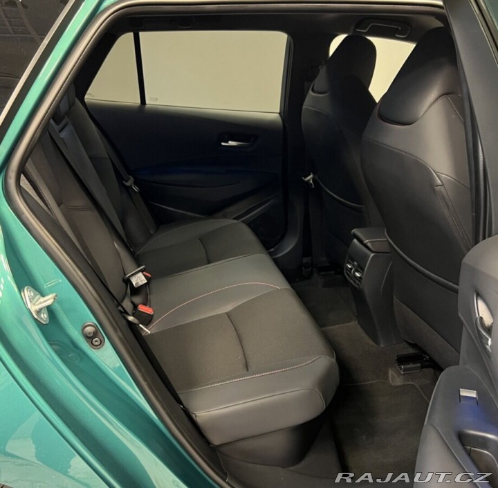 Toyota Corolla 2,0 HYBRID AT GR SPORT JB 2026