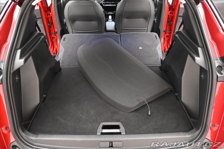 Peugeot 2008 1,2 96kW PureTech EAT8 Zá 2021