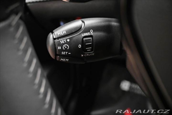 Peugeot 2008 1,2 96kW PureTech EAT8 Zá 2021