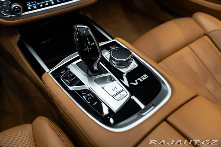 BMW 7 Li xDrive 2017