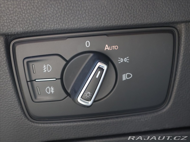 Volkswagen Passat 2,0 TDI 110kW DSG Eleganc 2020