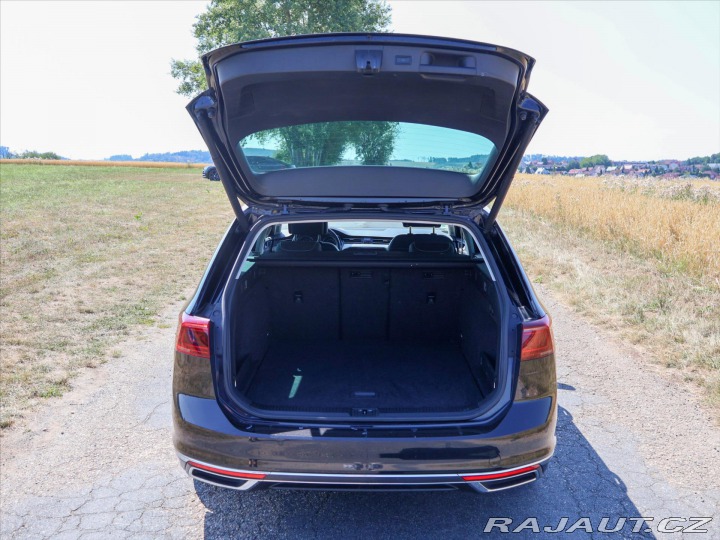 Volkswagen Passat 2,0 TDI 110kW DSG Eleganc 2020
