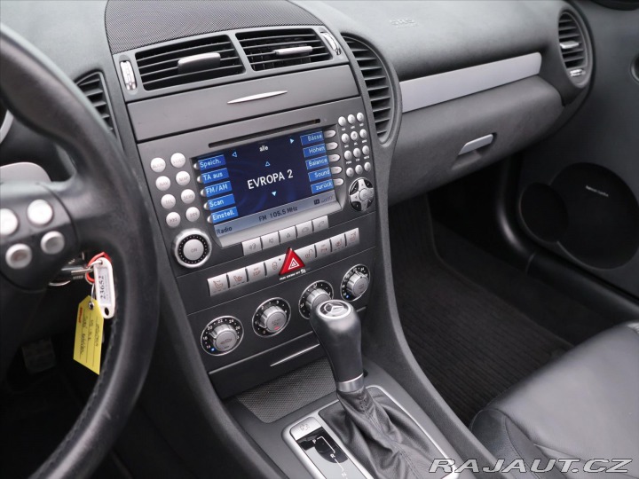 Mercedes-Benz SLK 3.5 350 V6 200kW Serv.kni 2005