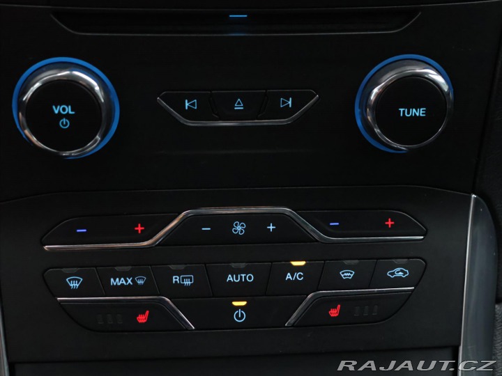 Ford S-MAX 2,0 TDCI 132kW Titanium 2015