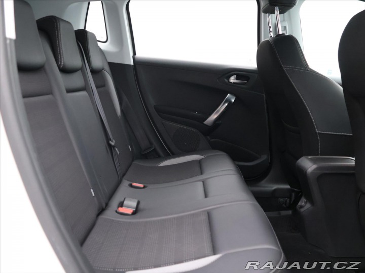 Peugeot 2008 1,6 HDI 73kW CZ 2017