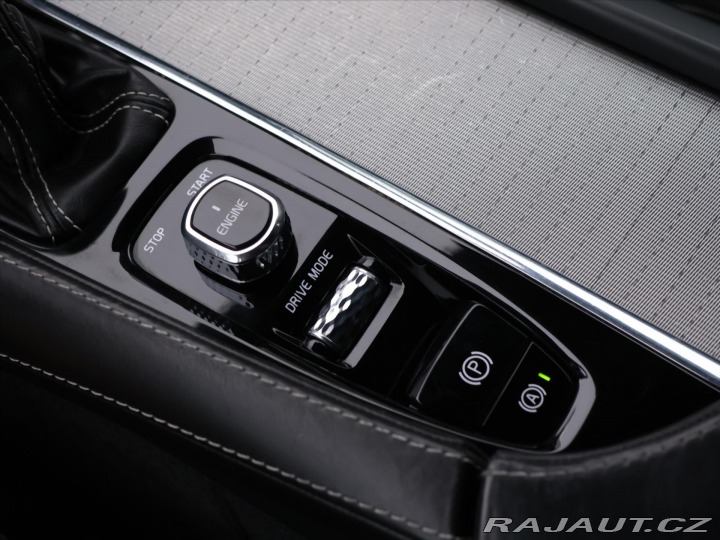 Volvo XC90 2,0 D5 165kW 4x4 Aut. R-D 2015