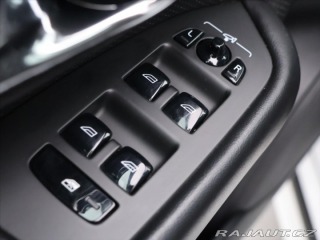 Volvo XC90 2,0 D5 165kW 4x4 Aut. R-D 2015