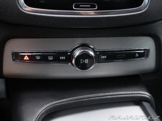 Volvo XC90 2,0 D5 165kW 4x4 Aut. R-D 2015