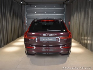 Volvo XC60 2,0 B5 AWD Ultra Pano,vzd 2025