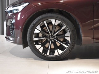 Volvo XC60 2,0 B5 AWD Ultra Pano,vzd 2025