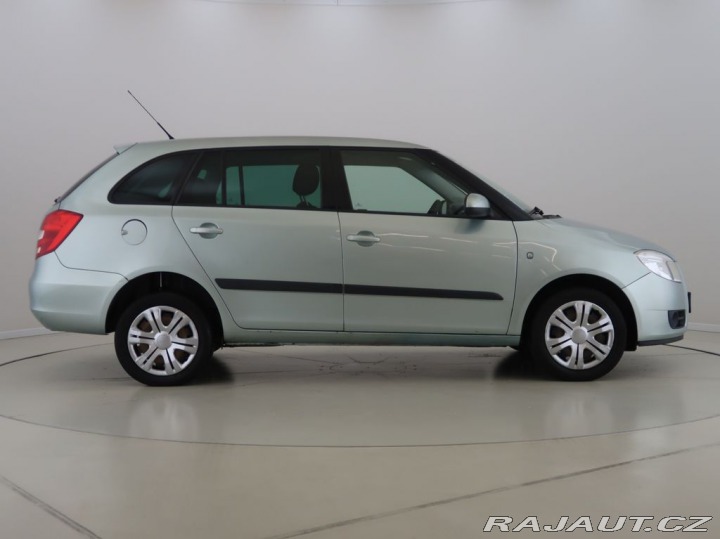 Škoda Fabia 1.2,HTP,51kW,CZ 2009