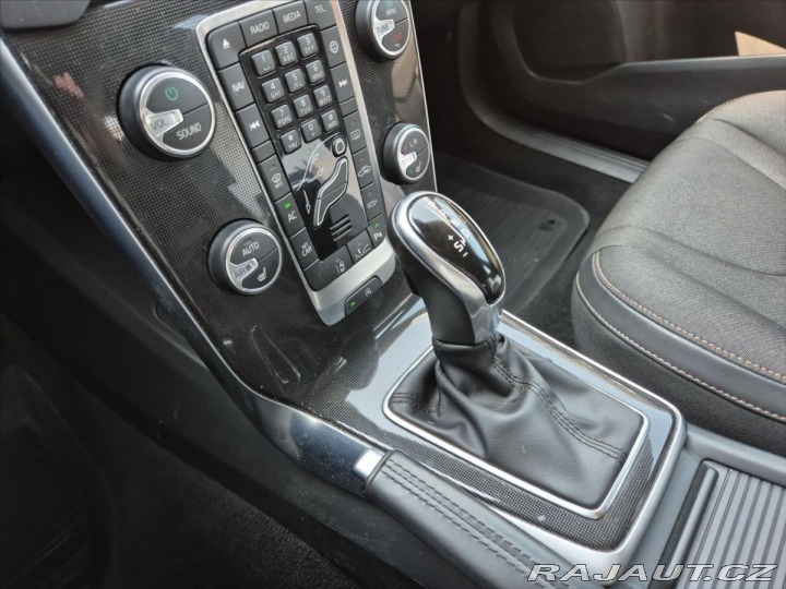 Volvo V40 2,0 D3 Cross Country 2018