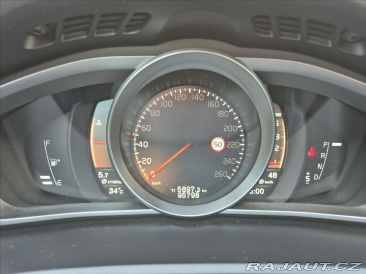 Volvo V40 2,0 D3 Cross Country 2018