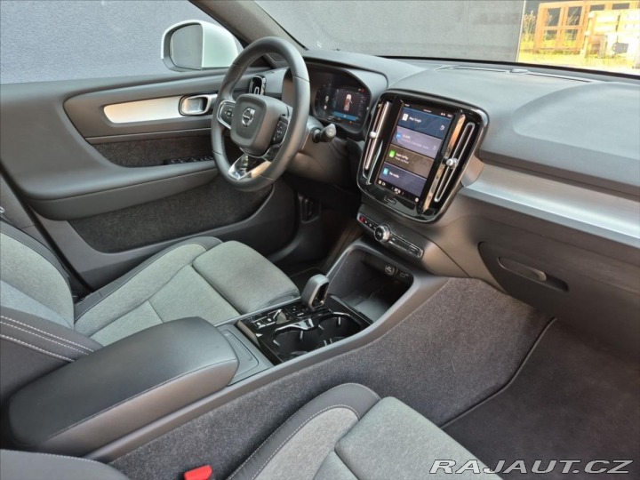 Volvo XC40 2,0 B3 Core 2023