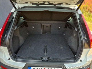 Volvo XC40 2,0 B3 Core 2023