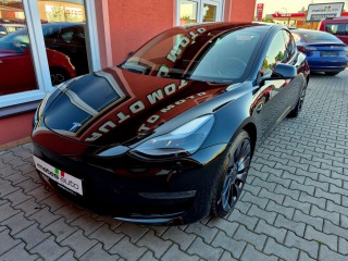 Tesla Model 3 PERFORMANCE DUAL MOTOR 37