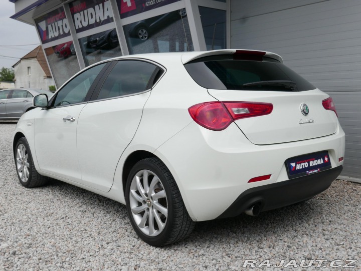 Alfa Romeo Giulietta 1,4T ČR REZERVACE 2015