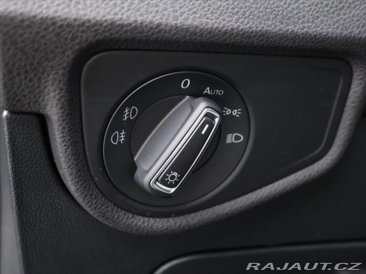 Volkswagen Touran 2.0 TDI 110kW DSG 7-Míst 2022