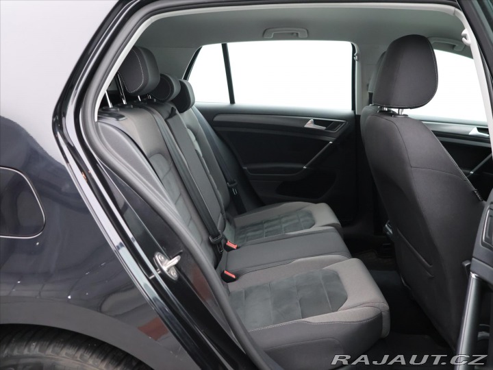 Volkswagen Golf 1,4 TSI 92kW CZ Comfortli 2018