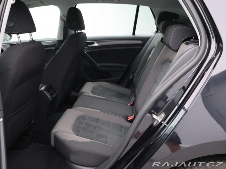 Volkswagen Golf 1,4 TSI 92kW CZ Comfortli 2018