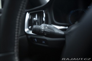 Volvo V60 2,0 D4 R-DESIGN NAVI KAME 2019