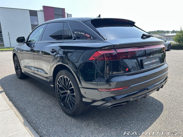 Audi Q8 50 TDI quattro ZÁRUKA 2024