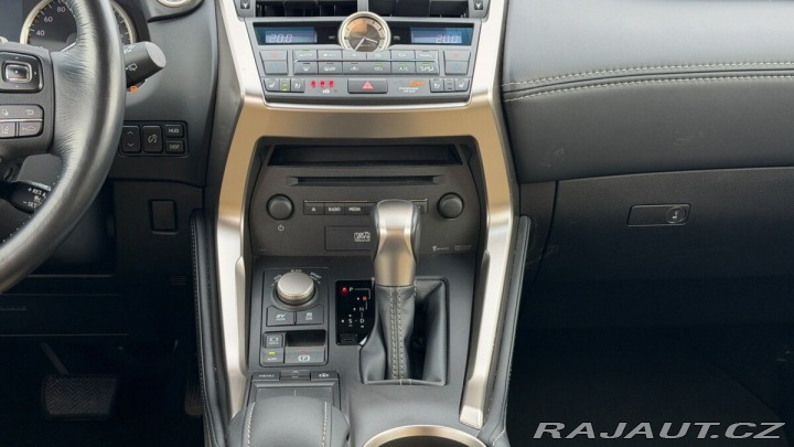 Lexus Ostatní modely NX 300h 300H 2,5 HEV PREMIUM (LUX 2015