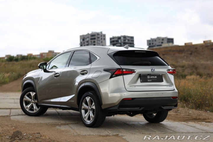 Lexus Ostatní modely NX 300h 300H 2,5 HEV PREMIUM (LUX 2015