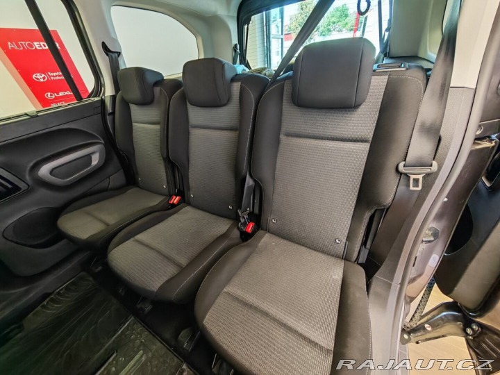 Toyota ProAce City 1.2T 110k Family 2023