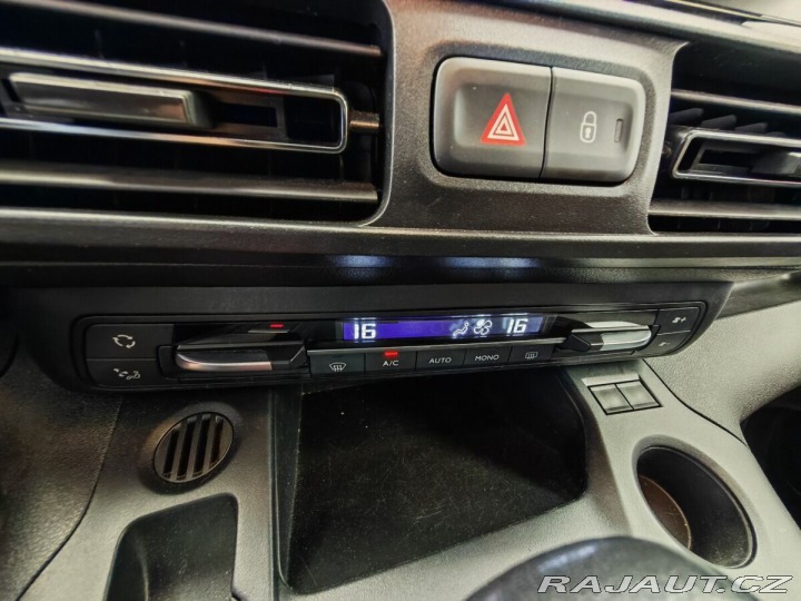 Toyota ProAce City 1.2T 110k Family 2023