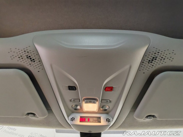Toyota ProAce City 1.2T 110k Family 2023