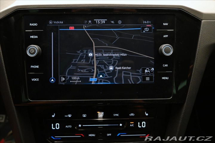 Volkswagen Passat 2,0 TDI 110kW DSG Busines 2022