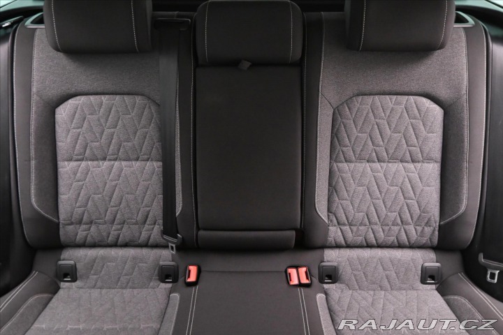 Volkswagen Passat 2,0 TDI 110kW DSG Busines 2022