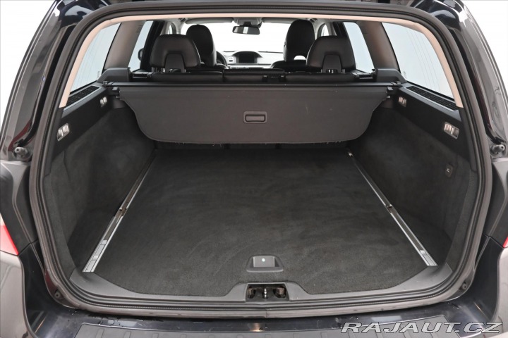 Volvo V70 2,0 120kW D4 Manuál Tažné 2012