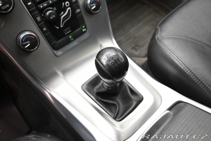 Volvo V70 2,0 120kW D4 Manuál Tažné 2012