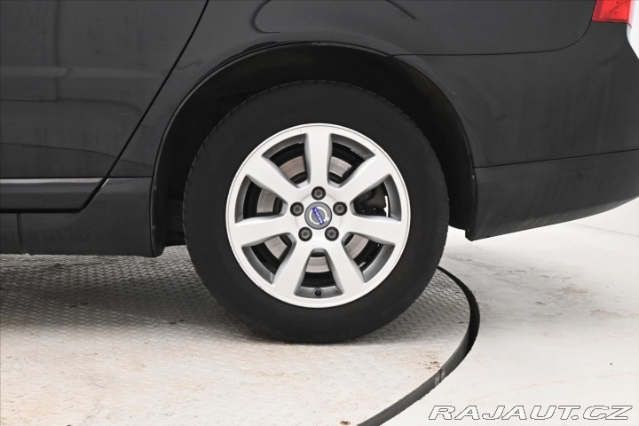 Volvo V70 2,0 120kW D4 Manuál Tažné 2012