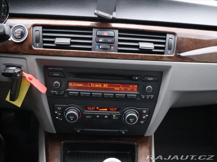 BMW 3 3.0 325i 160kW Aut.klima 2009