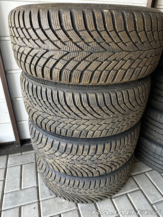 BMW 3 3,0   330d LCI 180kW e91 2011